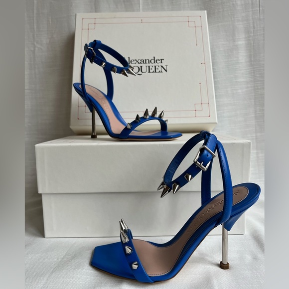 NWT Alexander McQueen studded Heels - Picture 1 of 4